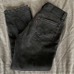 Levi’s wedgie straight jeans size 26